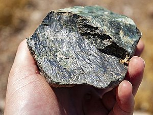 "Serpentin"- Ophiolith. Reste von metamorphen, vulkanischen Gesteinen der Erdkruste. (c) Tobias Schorr